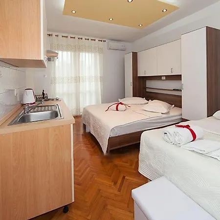 Saric Tucepi